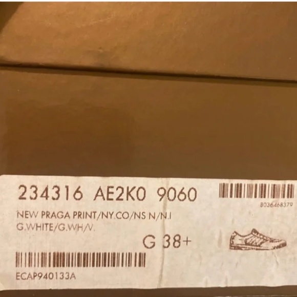 VINTAGE  RARE GUCCI 1984 Tennis Classics  ( New In Box)  US Sz. 8.5  (38.5 UK) - Picture 6 of 16